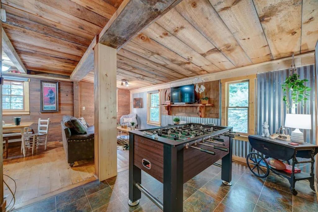 Bear Den Bungalow With Hot Tub Near Blue Ridge And Ellijay Exterior photo